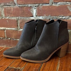Mia Black Ankle Boots